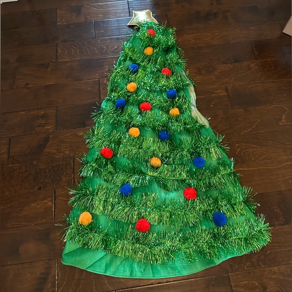 Ugly Christmas sweater/outfit - Picture 2 of 2